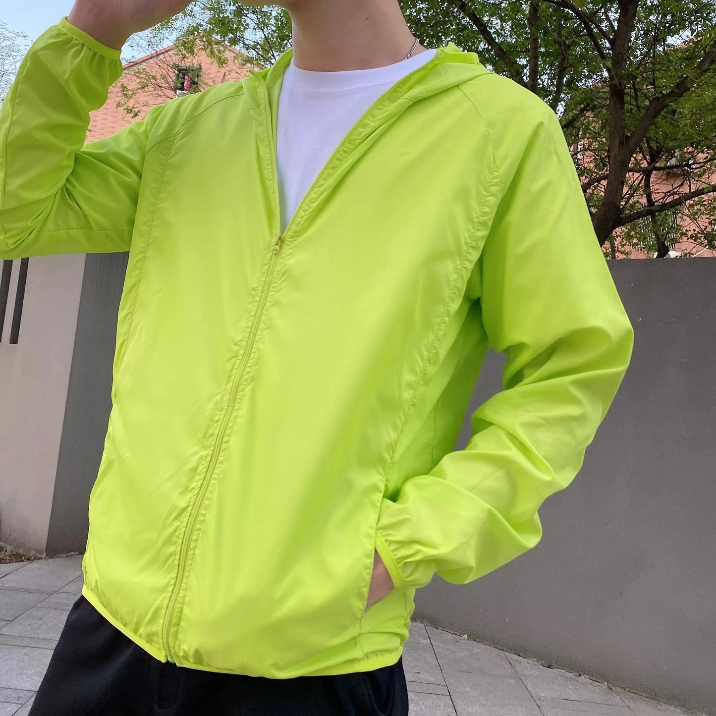 Leichte Kapuzenjacke für Damen - Image 3