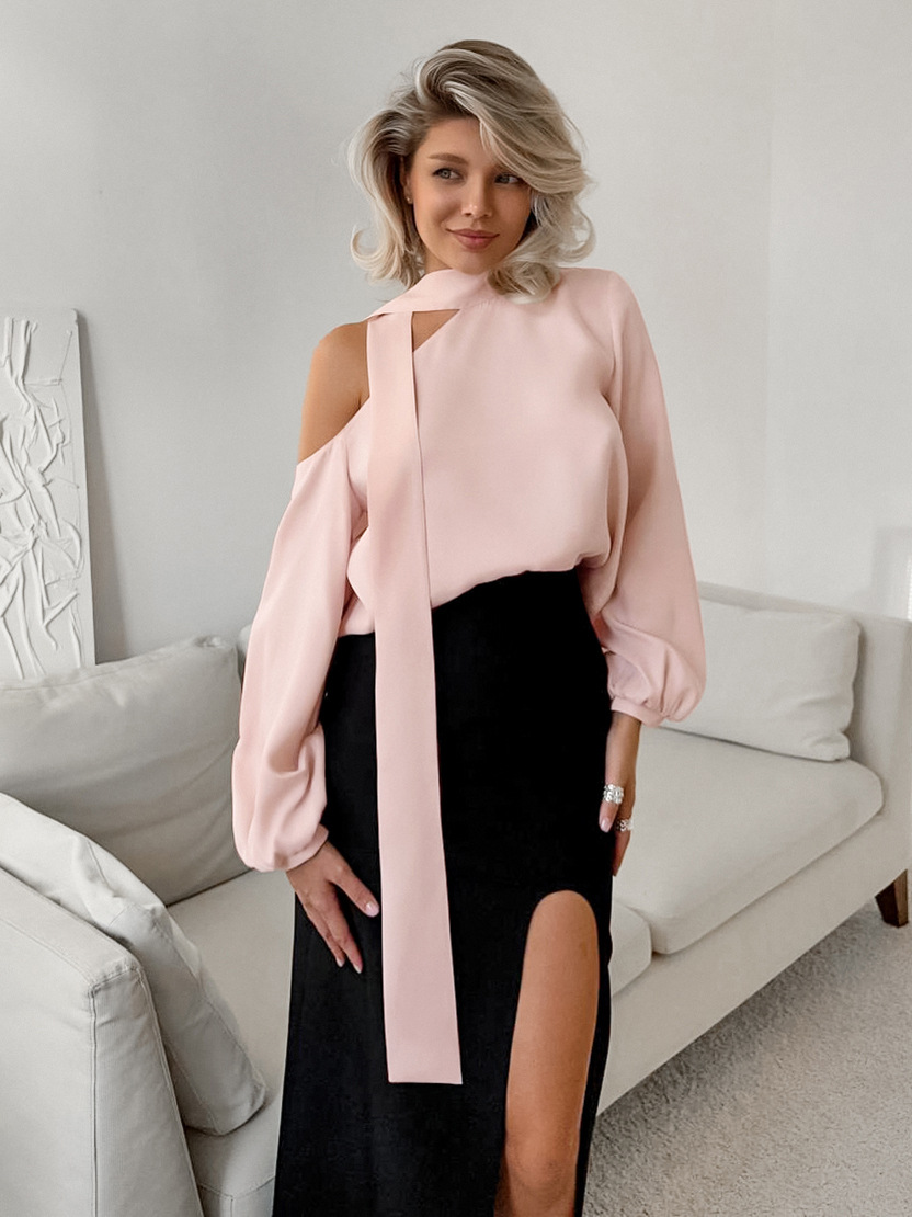 Bluse mit Schleifenkragen und asymmetrischem Saum – Lena