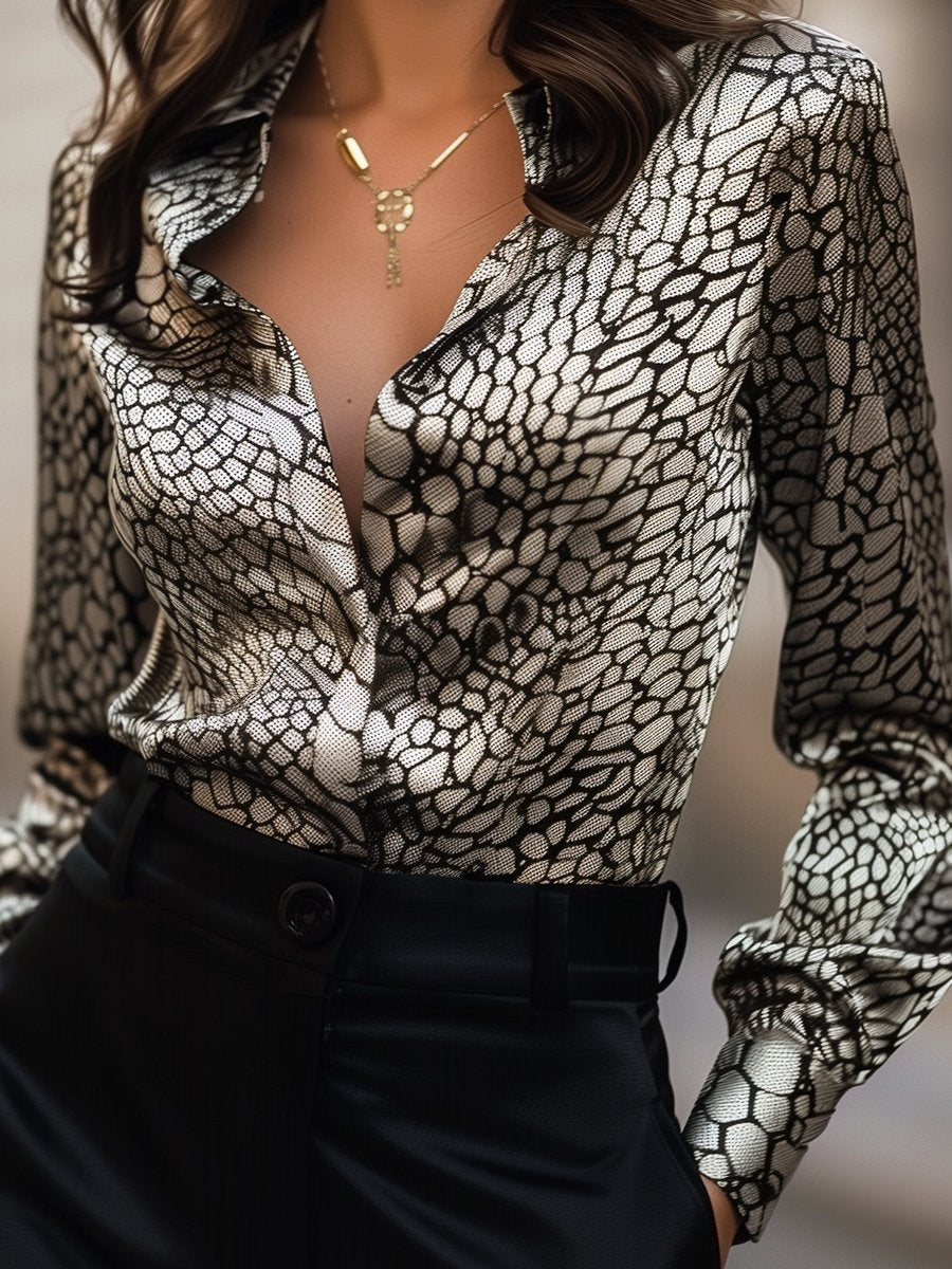 Bluse mit Schlangenmotiv für elegante Looks – Lena