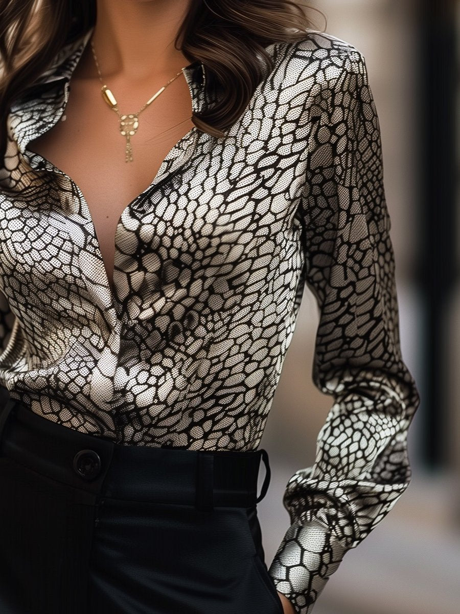 Bluse mit Schlangenmotiv für elegante Looks – Lena