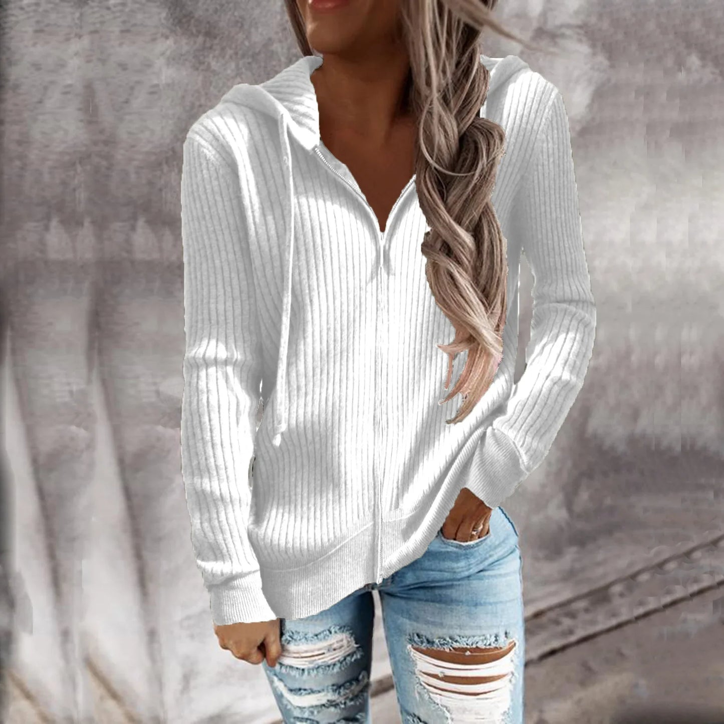 Figurbetonter Hoodie mit Reißverschluss für Damen - Image 2